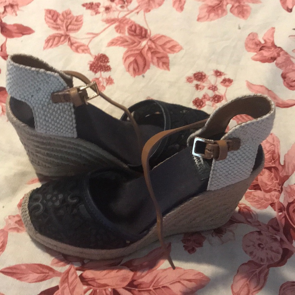 TB navy blue wedges